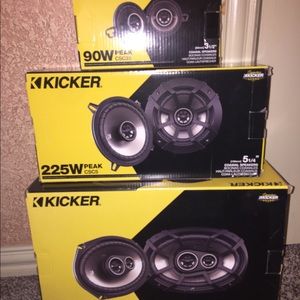 Kicker car speakers full set